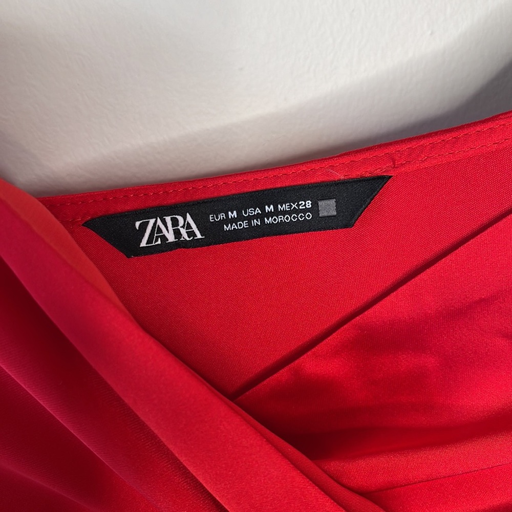 Zara - Picture 2 of 4